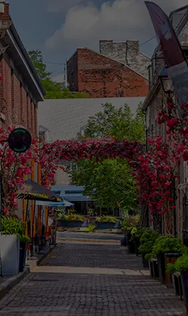 Explorer le Vieux-Quebec et ses ruelles pavees